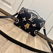 LV Pochette Metis Black/Beige M45773 Size 25 x 19 x 7 cm - 3
