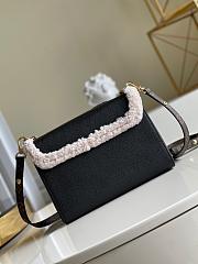 Louis Vuitton Twist MM Black M56976 Size 23 x 17 x 9.5 cm - 6