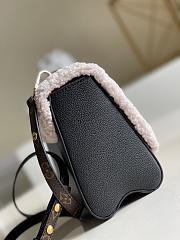 Louis Vuitton Twist MM Black M56976 Size 23 x 17 x 9.5 cm - 3