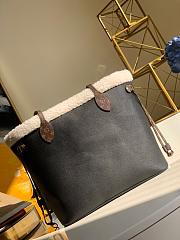 LV NEVERFULL MM Black M56960 Size 32cm - 3