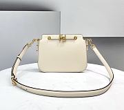 Fendi Touch Leather Bag White 8BT349 26.5 x 10 x 19 cm - 6