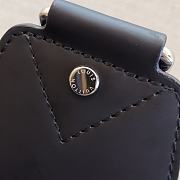 Louis Vuitton Avenue Sling Bag Taiga Leather M30801 Size 20 x 31 x 10 cm - 2