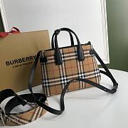 Burberry The Small Banner Vintage Check Black Size 25 x 12 x 19 cm - 1
