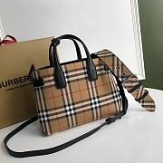 Burberry The Small Banner Vintage Check Black Size 25 x 12 x 19 cm - 5