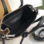 Burberry The Small Banner Vintage Check Black Size 25 x 12 x 19 cm - 3