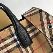 Burberry The Small Banner Vintage Check Black Size 25 x 12 x 19 cm - 2