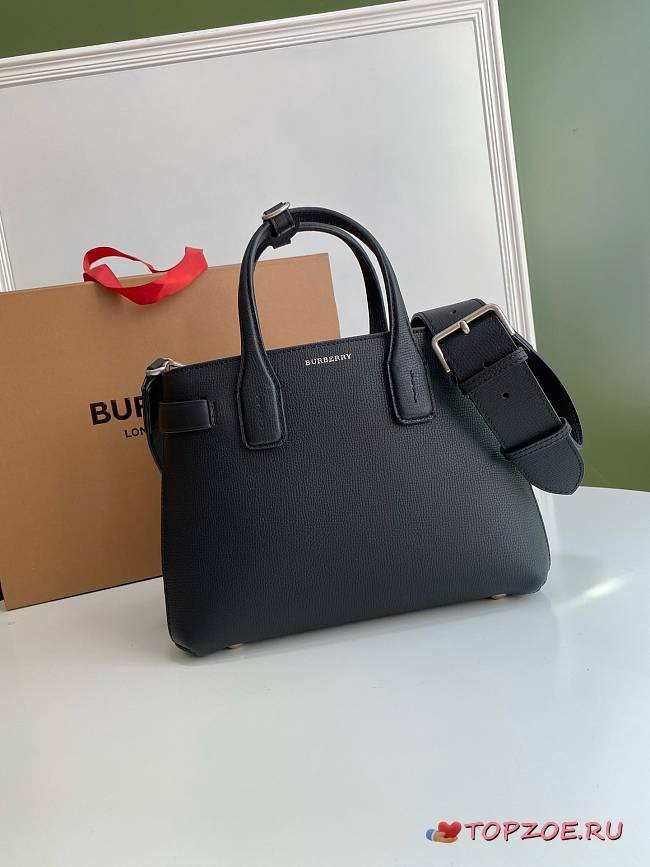 Burberry Small Banner in Black Grain Leather Size 26 x 12 x 19 cm - 1