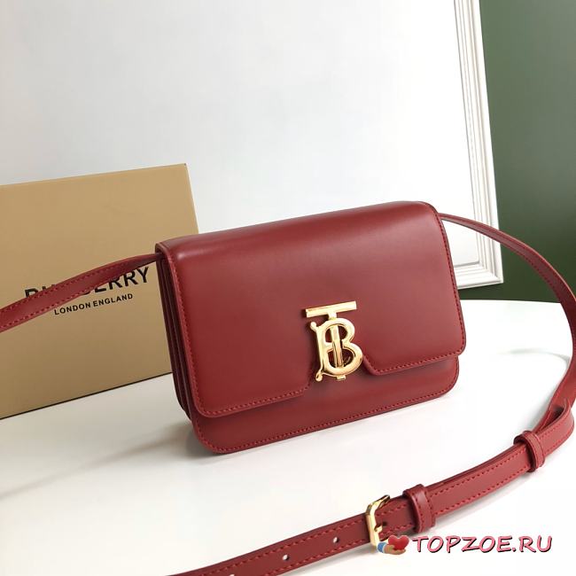 Burberry Small Leather TB Bag Wine Size 21 x 16 x 6 cm - 1