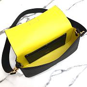 Fendi Baguette in Black Grain Leather 8BR600 Size 26 x 14 x 4 cm - 4
