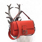 Fendi Baguette in Orange Grain Leather 8BR600 Size 26 x 14 x 4 cm - 4