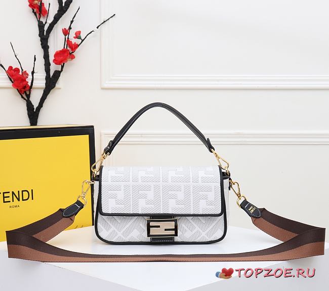 Fendi Baguette White 8BR600 Size 26 x 13 x 6 cm - 1