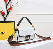 Fendi Baguette White 8BR600 Size 26 x 13 x 6 cm - 2