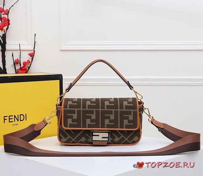 Fendi Baguette Brown 8BR600 Size 26 x 13 x 6 cm - 1