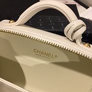 Chanel Small Chain Around CC Filigree Vanity Bag White Size 18 cm - 3