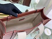 Chloe Medium Woody Tote Bag in Wine S383 Size 37 x 26 x 12 cm - 3