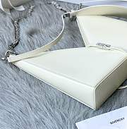 Givenchy Small Cut Out Bag With Chain White Size 27 x 27 x 6 cm - 6