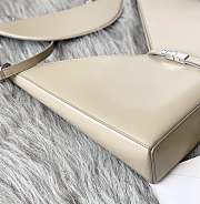 Givenchy Small Cut Out Bag With Chain Cream Size 27 x 27 x 6 cm - 6