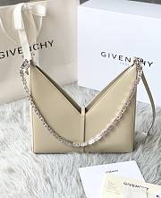 Givenchy Small Cut Out Bag With Chain Cream Size 27 x 27 x 6 cm - 4