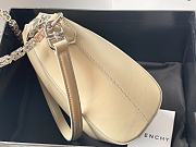 Givenchy Mini Antigona Vertical Bag Creme 20 x 10 x 8.5 cm - 6