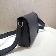 Louis Vuitton New Flap Messenger Black M30807 Size 28.3 x 18.3 x 4.3 cm - 4