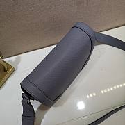 Louis Vuitton New Flap Messenger Gray M30807 Size 28.3 x 18.3 x 4.3 cm - 3