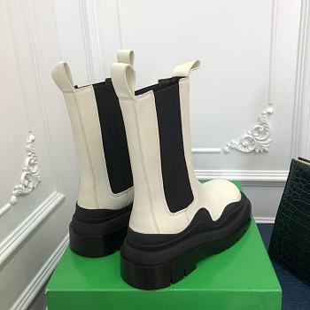 BOTTEGA VENETA Tire Sea salt/Black