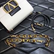 VALENTINO STUD SIGN GRAINY CALFSKIN WHITE SHOULDER BAG 20CM - 5