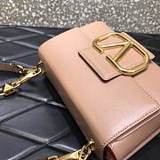 VALENTINO STUD SIGN GRAINY CALFSKIN PINK SHOULDER BAG 20CM - 4