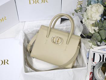 DIOR 30 MONTAIGNE HANDBAG Cream 25cm
