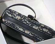 DIOR MEIDUM BOBBY BAG BLUE OBLIQUE SIZE 22 CM - 3