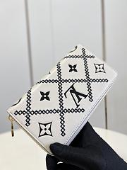 LV ZIPPY WALLET M81141 White 19.5CM - 3
