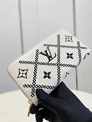 LV ZIPPY WALLET M81141 White 19.5CM - 5