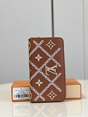 LV ZIPPY WALLET M81141 BROWN 19.5CM - 1