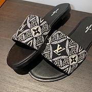 LV SLIPPERS 009 - 3