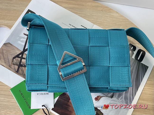 BOTTEGA VENETA CASSETTE BLUE LARGE SIZE30CM - 1