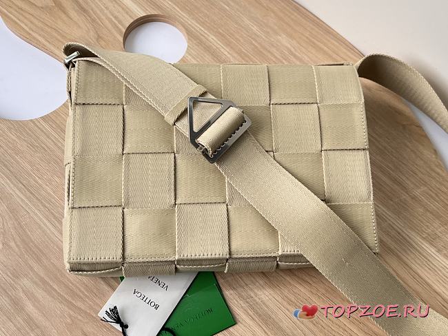 BOTTEGA VENETA CASSETTE BIEGE LARGE SIZE30CM - 1