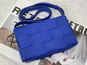 BOTTEGA VENETA CASSETTE KLEINBLUE MEDIUM SIZE23CM - 5