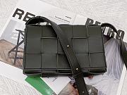 BOTTEGA VENETA CASSETTE BLACK MEDIUM SIZE23CM - 1