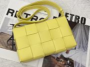 BOTTEGA VENETA CASSETTE YELLOW MEDIUM SIZE23CM - 2
