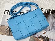 BOTTEGA VENETA CASSETTE BLUE MEDIUM SIZE23CM - 2