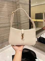 YSL LE 5 À 7 HOBO BAG IN SMOOTH LEATHER CREAM 25CM - 1