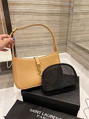 YSL LE 5 À 7 HOBO BAG IN SMOOTH LEATHER BEIGE 25CM - 6