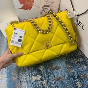 Chanel 19 LARGE Bag Lambskin YELLOW 36CM - 5