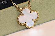 Van Cleef & Arpels Vintage Alhambra pendant - 4