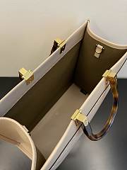 FENDI LARGE SUNSHINE CREAM  40.5 CM - 3