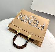 FENDI SUNSHINE MEDIUM LIGHT BROWM 35CM - 4