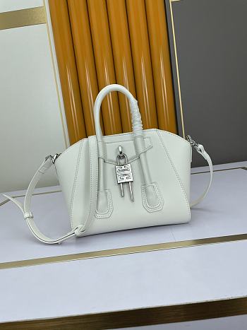 GIVENCHY ANTIGONA SMALL BAG WHITE23 CM