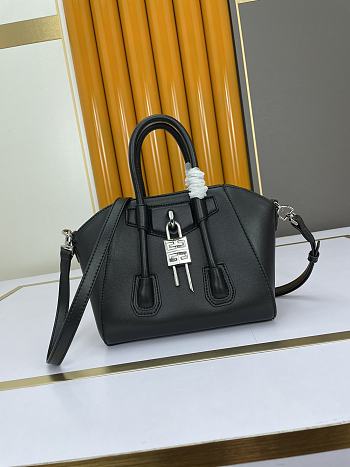 GIVENCHY ANTIGONA SMALL BAG BLACK 23CM