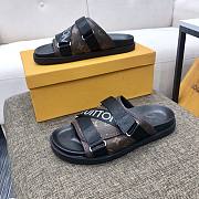 LV SLIPPERS 012 - 2