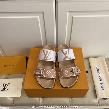 LV SANDALS 005